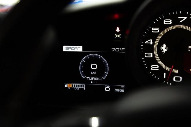 Photo of 2017 Rosso Corsa Ferrari 488 GTB