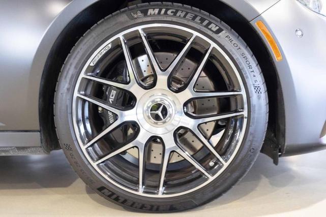 Photo of 2023 MANUFAKTUR Selenite Gray Magno Mercedes-Benz E-Class