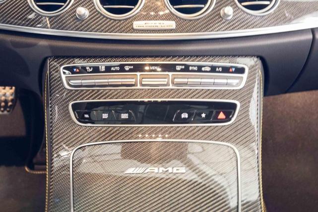 Photo of 2023 MANUFAKTUR Selenite Gray Magno Mercedes-Benz E-Class