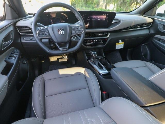 Photo of 2026 White Frost Tri-Coat Buick Envista