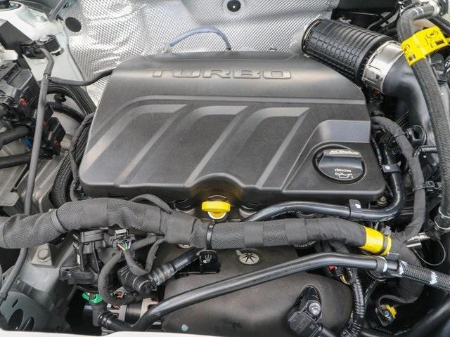 Photo of 2025 White Frost Tri-Coat Buick Envista