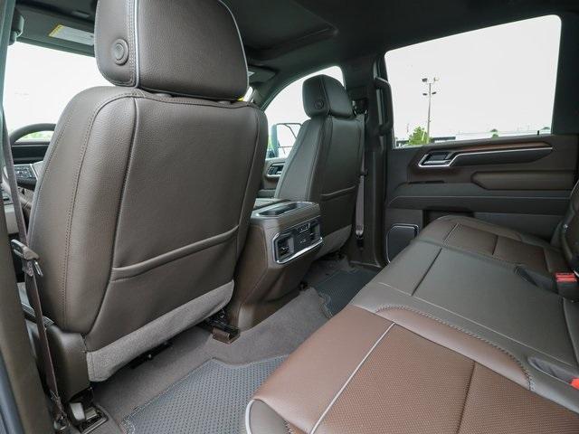 Photo of 2025 White Frost Tri-Coat GMC Sierra 2500
