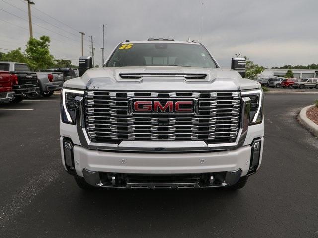 Photo of 2025 White Frost Tri-Coat GMC Sierra 2500