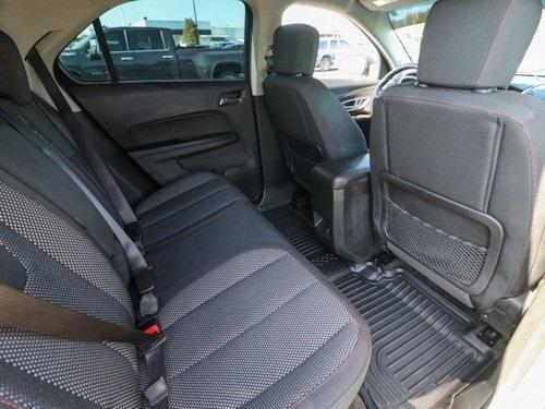 Photo of 2016 Champagne Silver Chevrolet Equinox