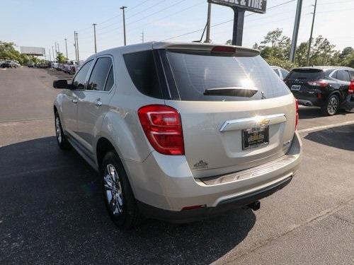 Photo of 2016 Champagne Silver Chevrolet Equinox