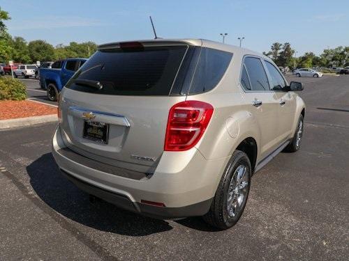 Photo of 2016 Champagne Silver Chevrolet Equinox