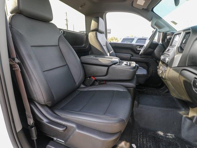 Photo of 2024 Summit White GMC Sierra 2500