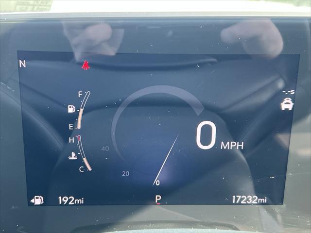 Photo of 2024 Summit White Buick Envista