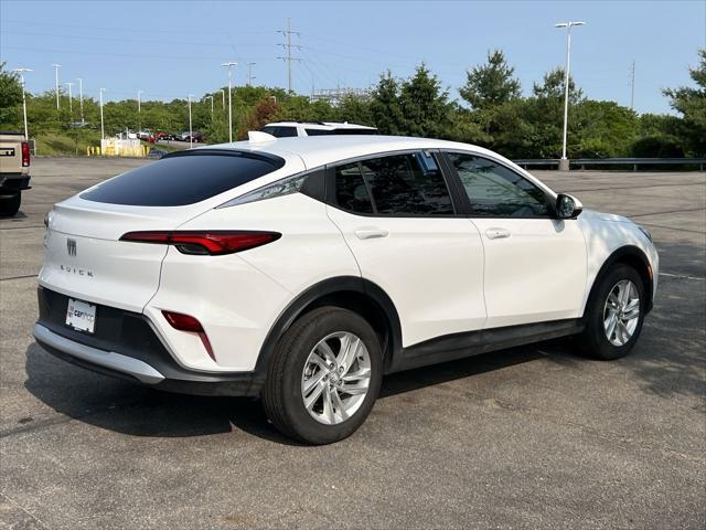 Photo of 2024 Summit White Buick Envista