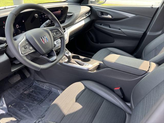 Photo of 2024 Summit White Buick Envista