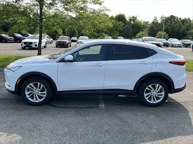 Photo of 2024 Summit White Buick Envista