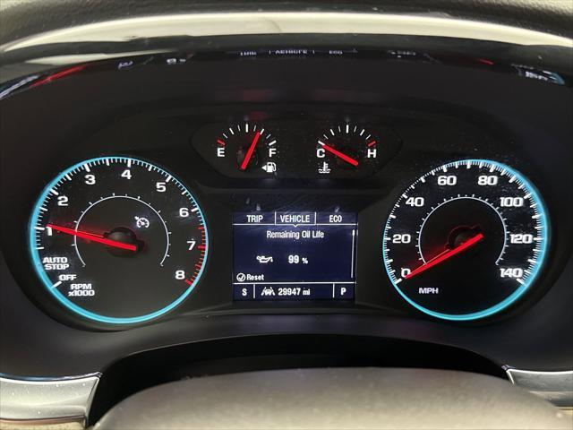 Photo of 2022 Northsky Blue Metallic Chevrolet Traverse