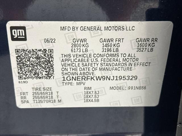 Photo of 2022 Northsky Blue Metallic Chevrolet Traverse