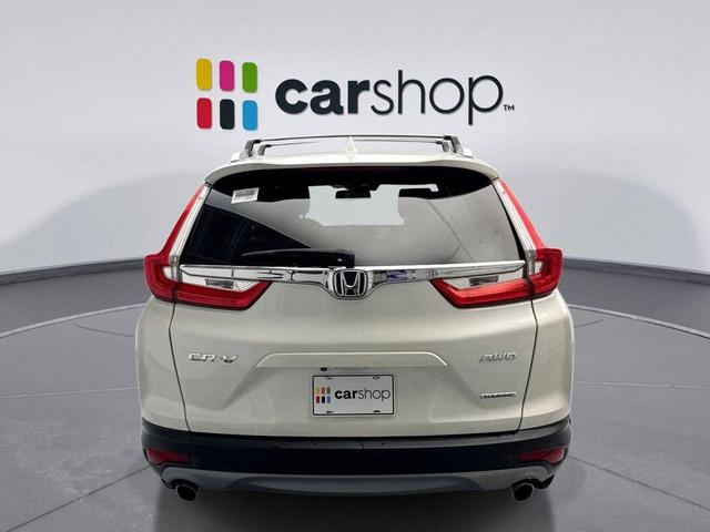 Photo of 2018 White Diamond Honda CR-V