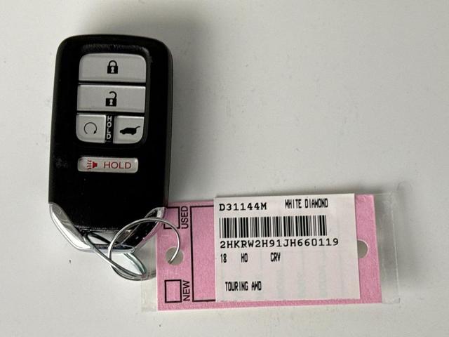 Photo of 2018 White Diamond Honda CR-V