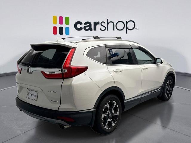 Photo of 2018 White Diamond Honda CR-V