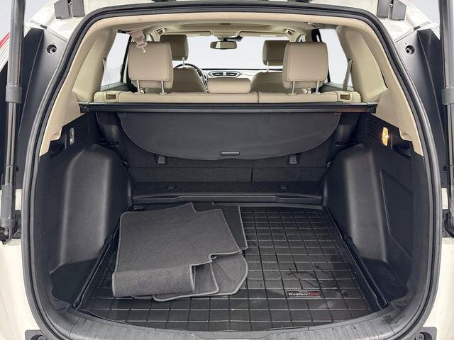 Photo of 2018 White Diamond Honda CR-V