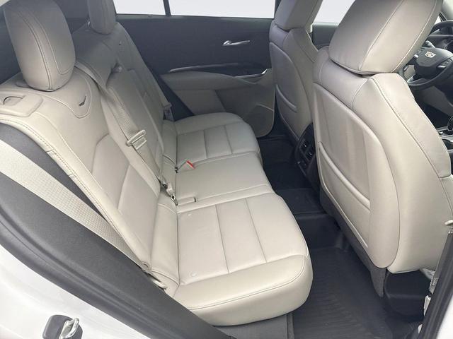 Photo of 2022 Crystal White Tricoat Cadillac XT4