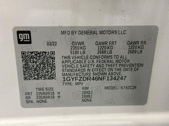 Photo of 2022 Crystal White Tricoat Cadillac XT4