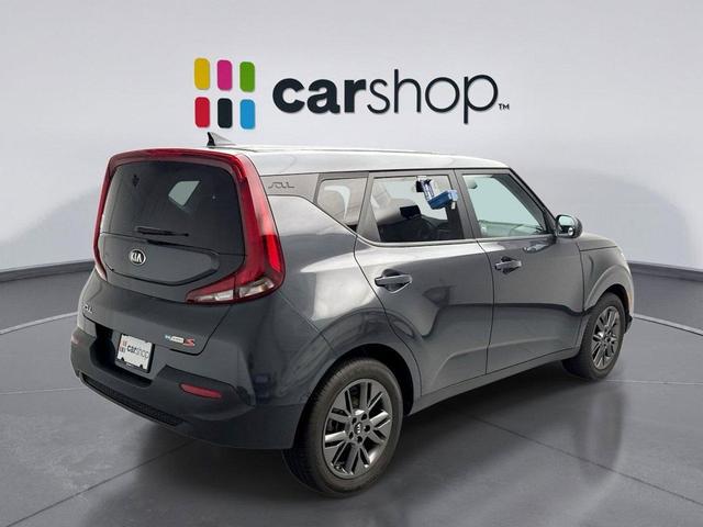 Photo of 2021 Gravity Gray Kia Soul