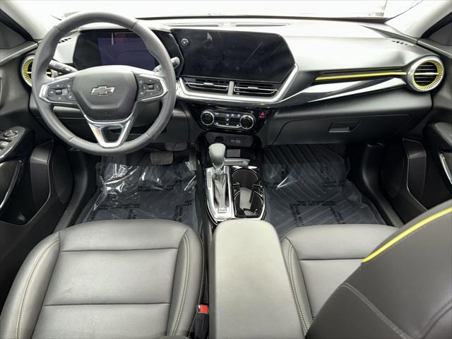 Photo of 2024 Cayenne Orange Metallic Chevrolet Trax