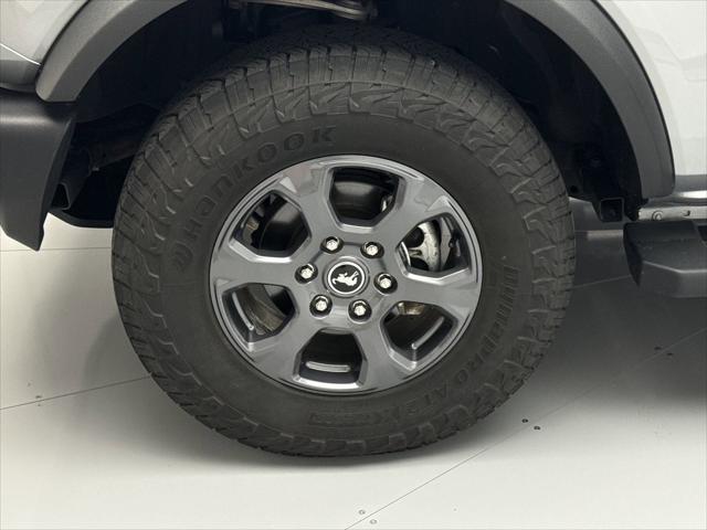 Photo of 2022 ICONIC SILVER METALLIC Ford Bronco