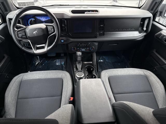Photo of 2022 ICONIC SILVER METALLIC Ford Bronco