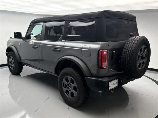 Photo of 2022 CARBONIZED GRAY METALLIC Ford Bronco