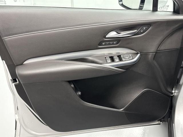 Photo of 2021 Radiant Silver Metallic Cadillac XT4