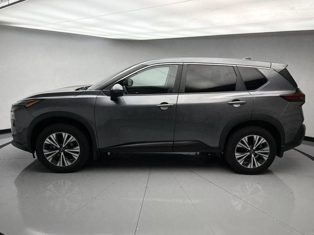 Photo of 2022 Gun Metallic Nissan Rogue