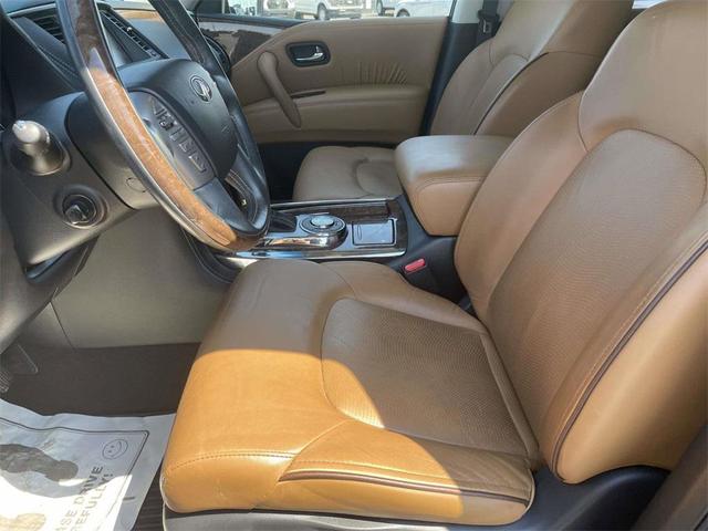 Photo of 2017 Black Obsidian INFINITI QX80