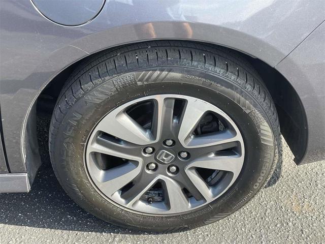 Photo of 2016 Modern Steel Metallic Honda Odyssey