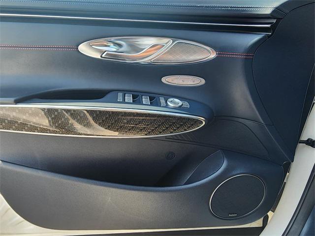 Photo of 2023 Alta White Genesis GV70