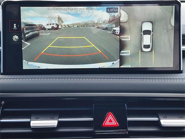 Photo of 2025 Alta White Genesis G70