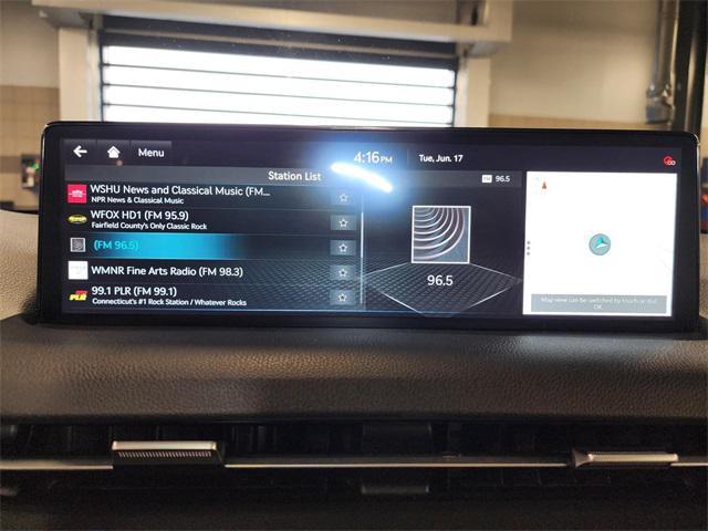 Photo of 2025 Vik Black Genesis GV70
