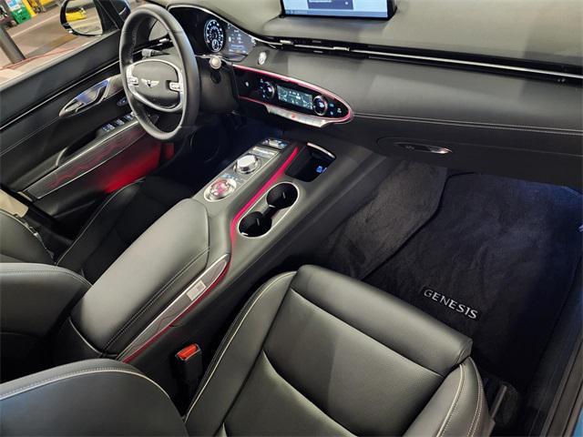 Photo of 2025 Vik Black Genesis GV70