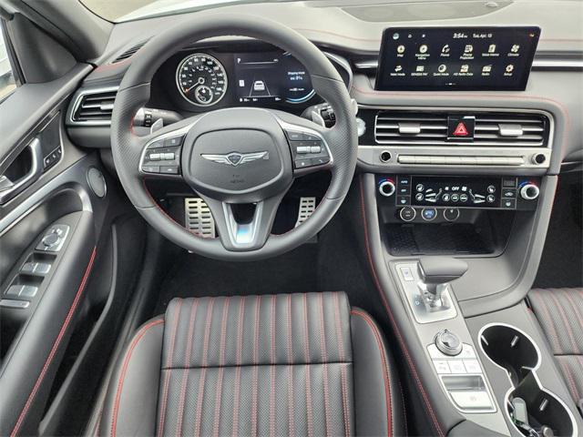 Photo of 2025 Uyuni White Genesis G70