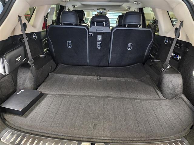 Photo of 2025 Alta White Genesis GV80