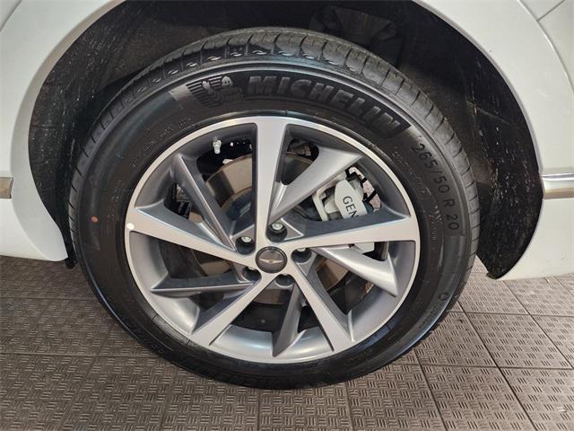 Photo of 2025 Alta White Genesis GV80