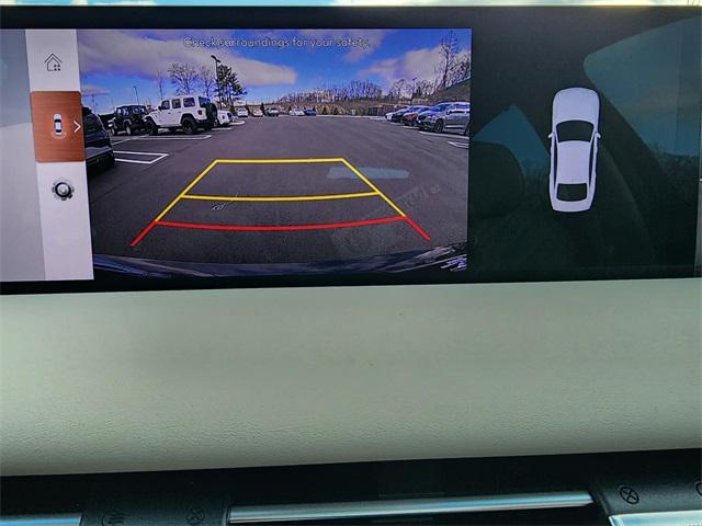 Photo of 2025 Vik Black Genesis G80