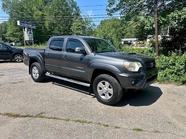 Photo of 2013 Gray Toyota Tacoma