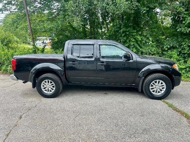 Photo of 2017 Black Nissan Frontier