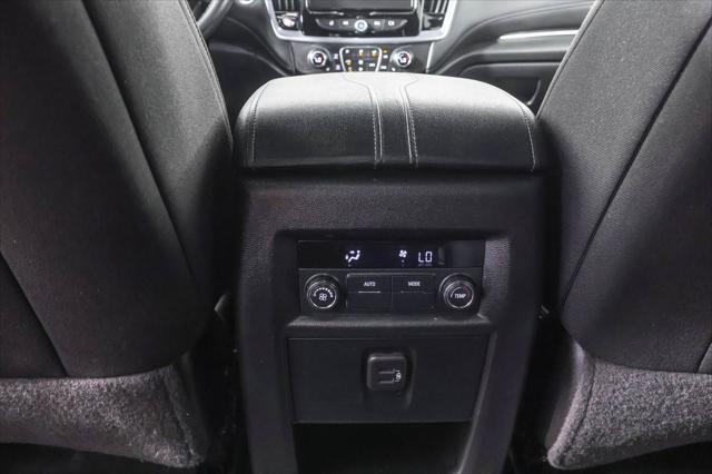 Photo of 2022 Mosaic Black Metallic Chevrolet Traverse