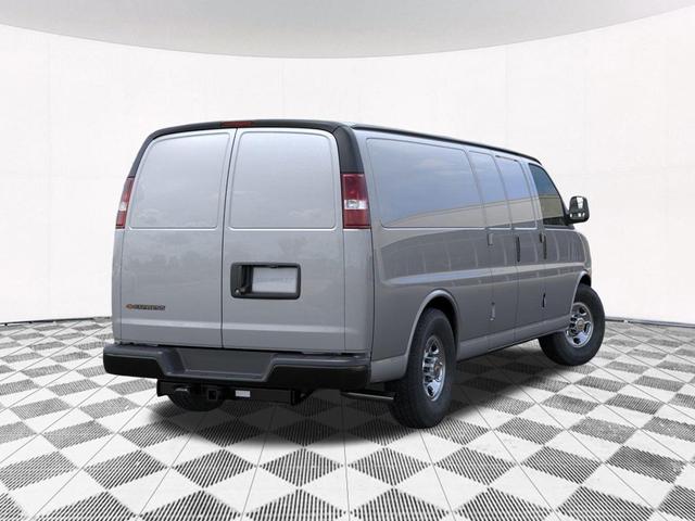 Photo of 2025 Silver Ice Metallic Chevrolet Express 3500