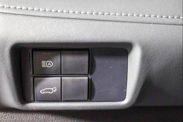Photo of 2021 Opulent Amber Toyota Highlander