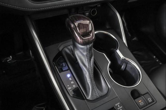 Photo of 2021 Opulent Amber Toyota Highlander