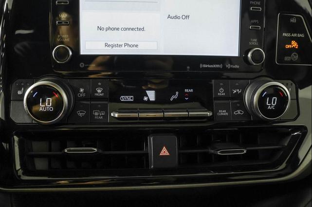 Photo of 2021 Opulent Amber Toyota Highlander