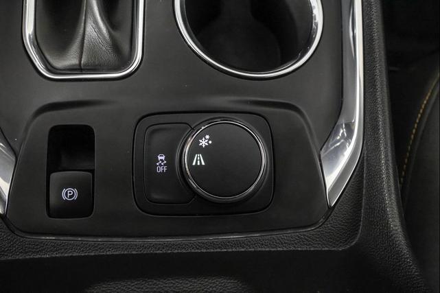 Photo of 2021 Black Cherry Metallic Chevrolet Traverse