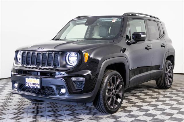 Photo of 2023 Black Clearcoat Jeep Renegade