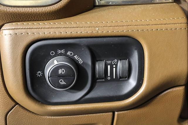 Photo of 2019 Ivory White Tri-Coat Pearlcoat RAM 1500